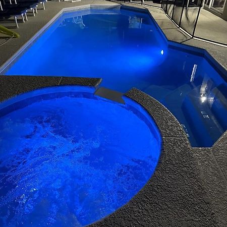 7 Bedroom, 6 Bath And Pool Near Disney In Emerald Island 4 King Master Suites كيسيمي المظهر الخارجي الصورة